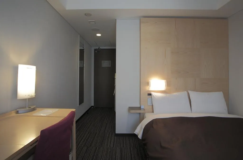 Bluewave Inn Yotsubashi Осака 3*,  Япония